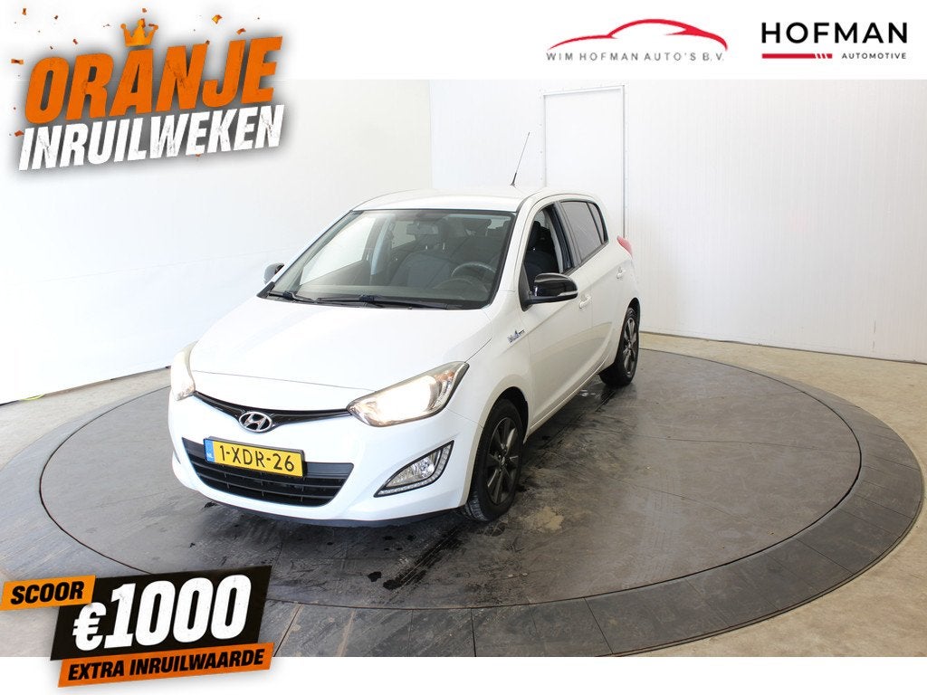 Hyundai i20 1.2 i NAP Airco Cruise Controle Dealer onderhoud, Auto's, Hyundai, Euro 5, Gebruikt, 4 cilinders, Met garantie (alle)