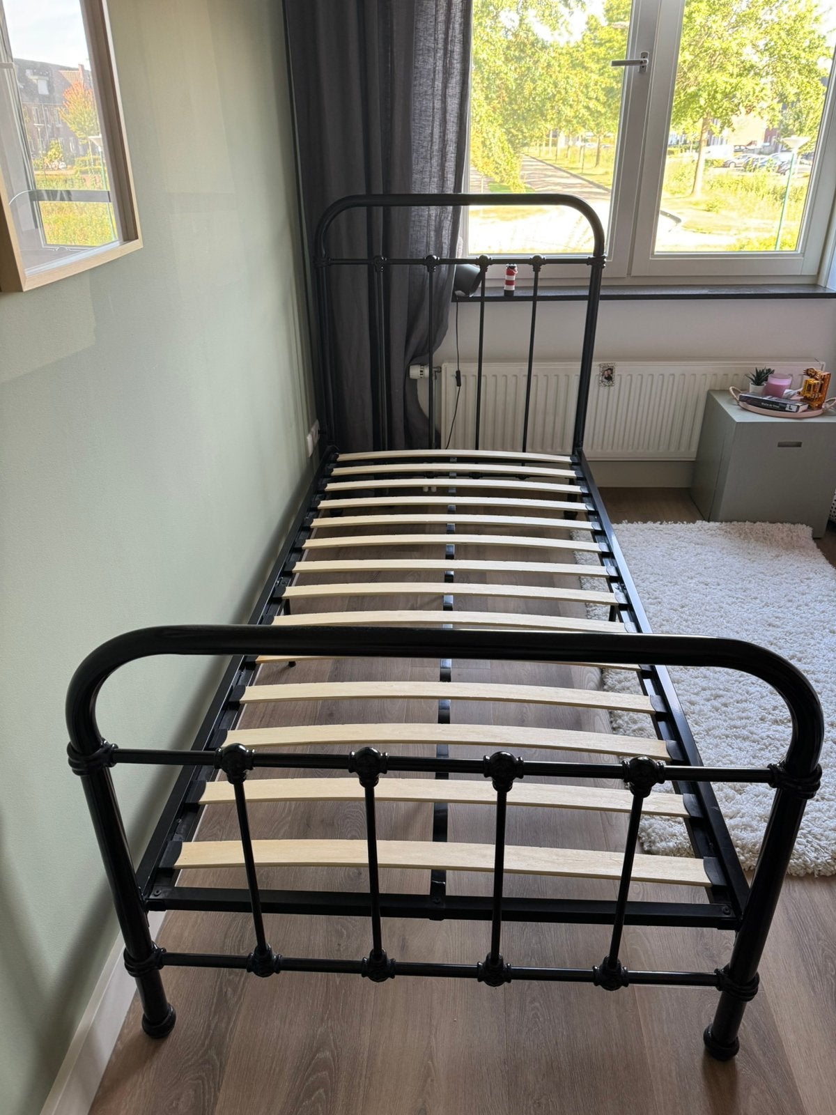 Eenpersoonsbed staal, Ophalen, 90 cm, Eenpersoons, Zwart