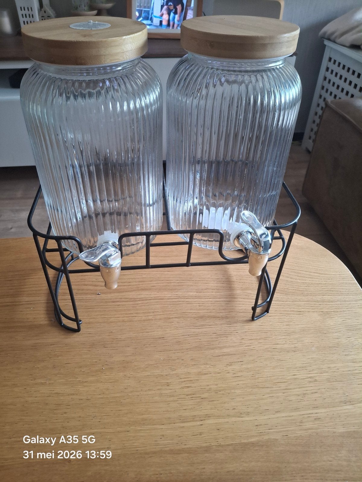 Glazen drankdispensers met tapkraan en standaard, Huis en Inrichting, Keuken | Keukenbenodigdheden, Overige typen, Ophalen of Verzenden