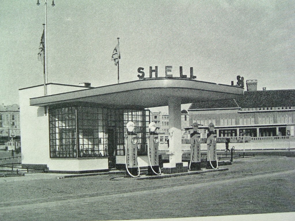 Shell 1890 - 1950., Ophalen of Verzenden, 20e eeuw of later, Gelezen