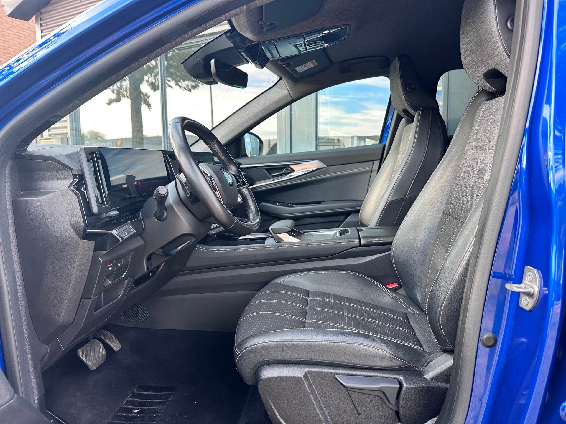 Renault AUSTRAL 1.2 E-Tech full hybrid 200pk Techno / Camera, Auto's, Gebruikt, 1199 cc, Blauw, Leder en Stof