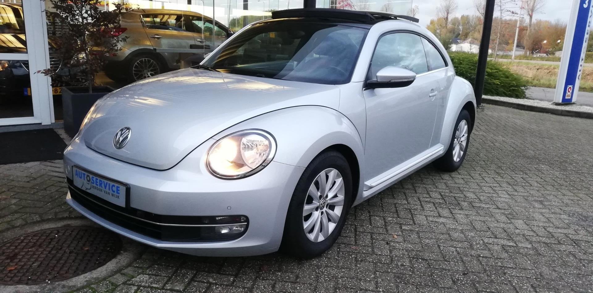 Volkswagen Beetle 1.2 TSI NIEUWE KETTING/PANODAK/NAVI/PDC V+, Voorwielaandrijving, Stof, 4 cilinders, 4 stoelen