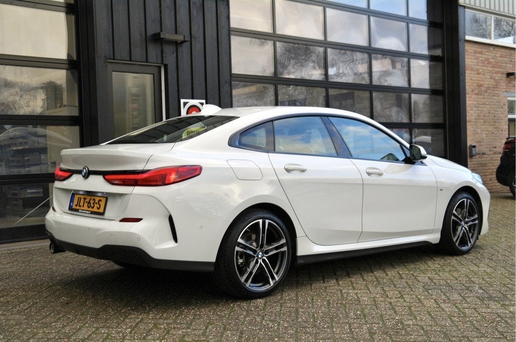 BMW 2 Serie Gran Coupé 218i M Sport Edition | Carplay | Cam, Auto's, BMW, 136 pk, Gebruikt, 1350 kg, 715 kg