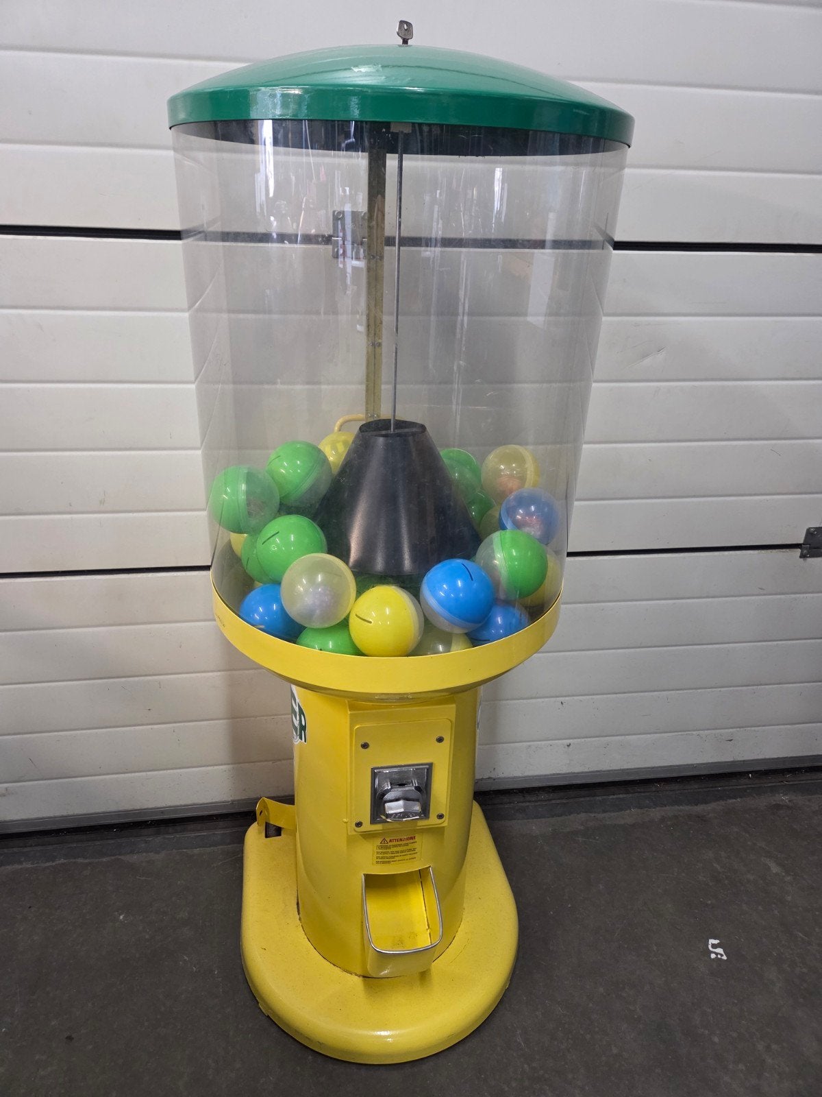 100 mm  ballen automaat, Verzamelen, Automaten | Overige, Ophalen, Gebruikt