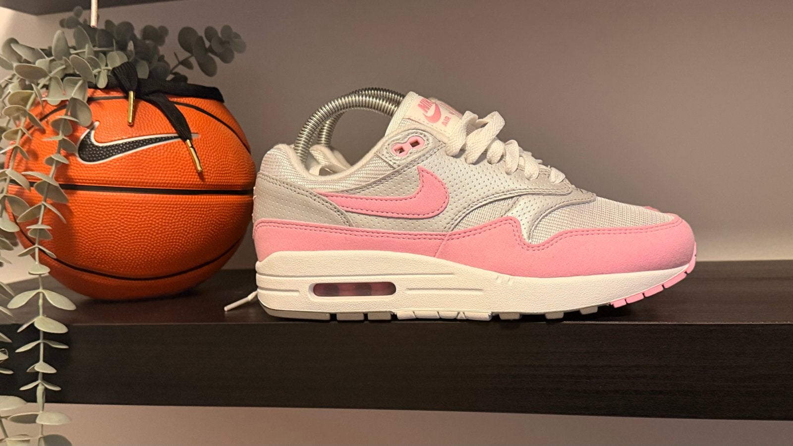 Nike Air Max 1 - Roze/Wit, Ophalen of Verzenden, Zo goed als nieuw, Roze, Sneakers of Gympen