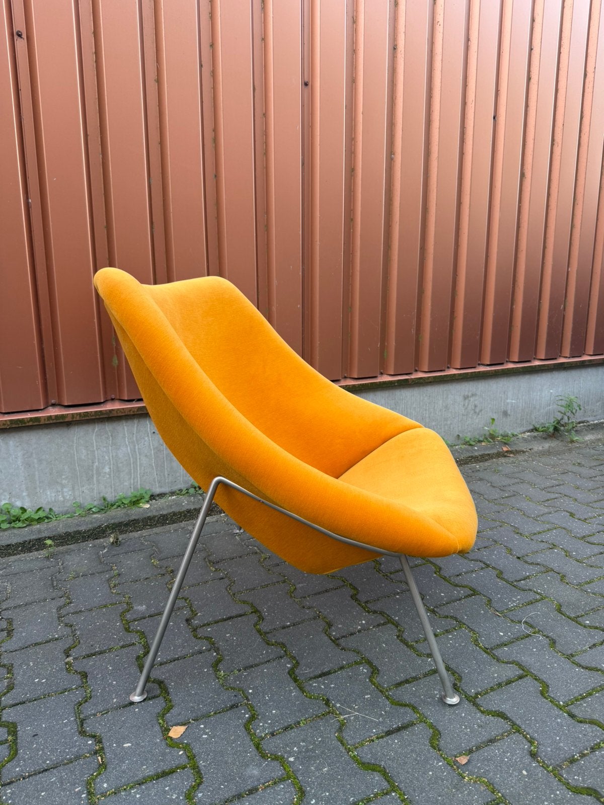 Artifort Oyster fauteuil F157 + hocker, 75 tot 100 cm, Zo goed als nieuw, 75 tot 100 cm, Artifort