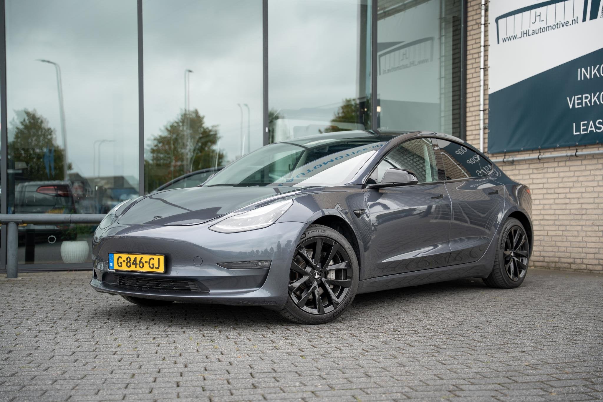Tesla Model 3 Long Range AWD 75 kWh *TREKHAAK*SOH-84%*, Auto's, Automaat, Stof, 24 min, Origineel Nederlands