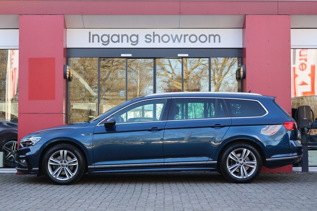 Volkswagen Passat Variant 1.5 TSI R-Line Business + | Origin, Auto's, 730 kg, 4 cilinders, 150 pk, Blauw