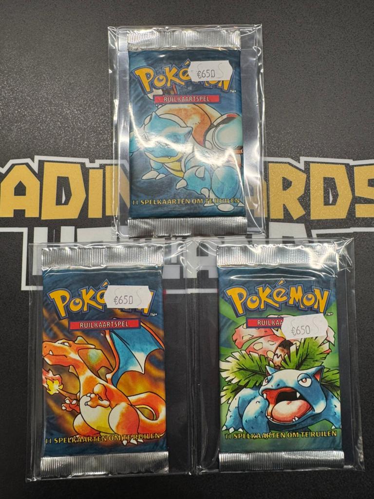 Pokemon Base Set Booster Pack GUARANTEED HEAVY Booster NL, Ophalen of Verzenden, Nieuw, Booster