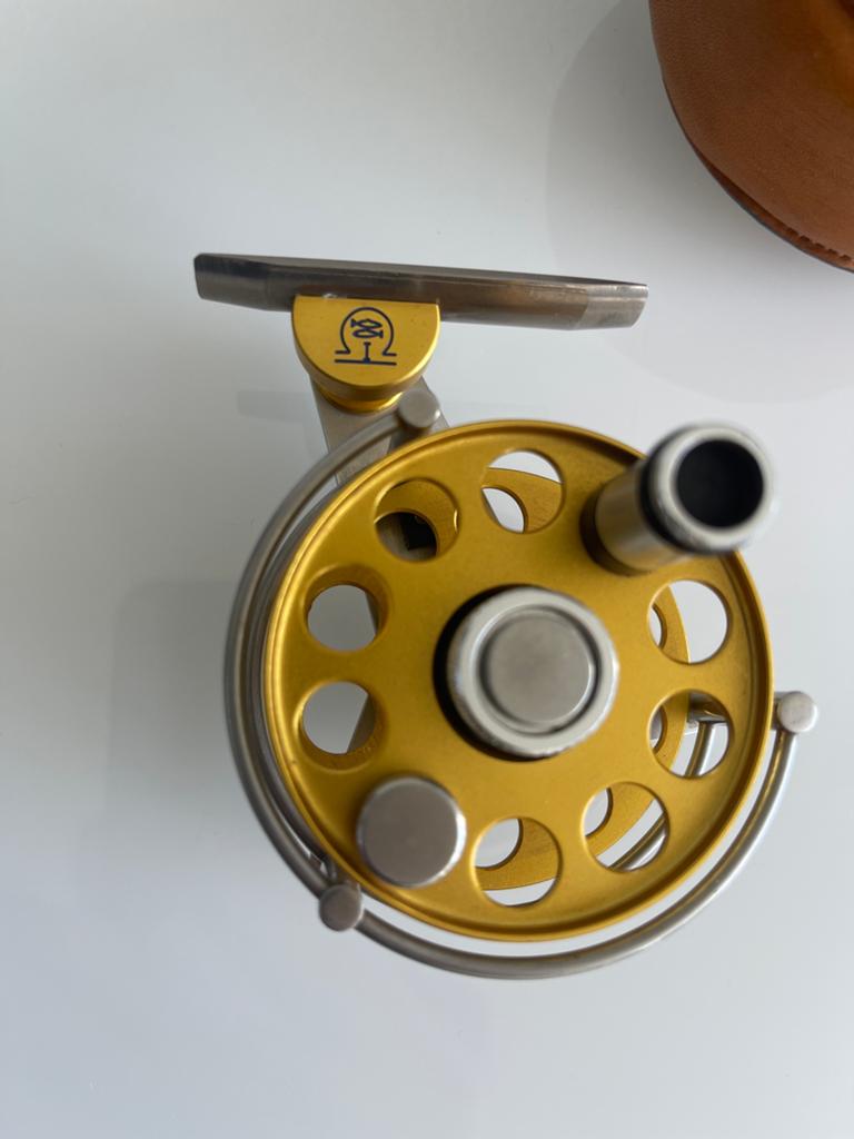 Ari ‘t Hart “Ari I” reel, Watersport en Boten, Hengelsport | Vliegvissen, Ophalen of Verzenden, Zo goed als nieuw, Molen