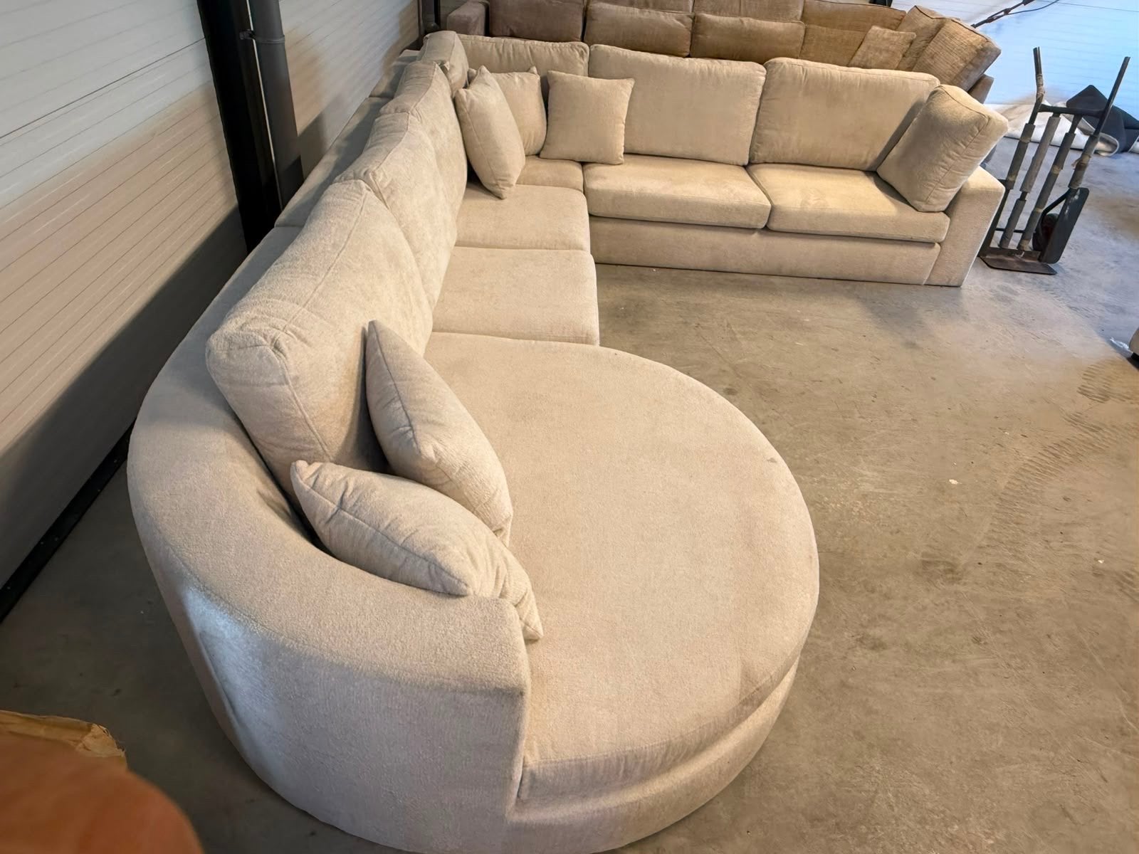 Hoekbank 400x300CM boucle met ronde zitting SHOWMODEL, Ophalen