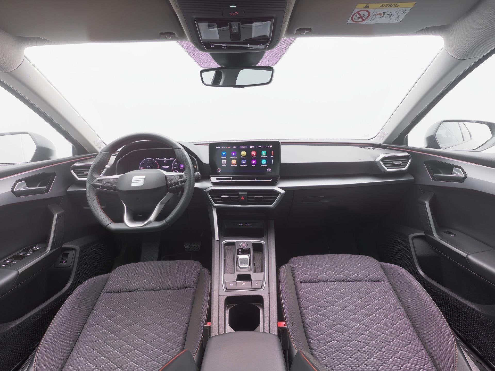 SEAT Leon 1.4 TSI eHybrid PHEV 204pk FR | Trekhaak | Panoram, Auto's, Stof, Gebruikt, Leon, Automatische klimaatregeling