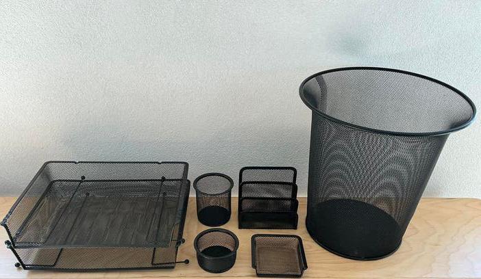 Bureau accessoires ongebruikt zwart metaal, Ophalen, Zo goed als nieuw