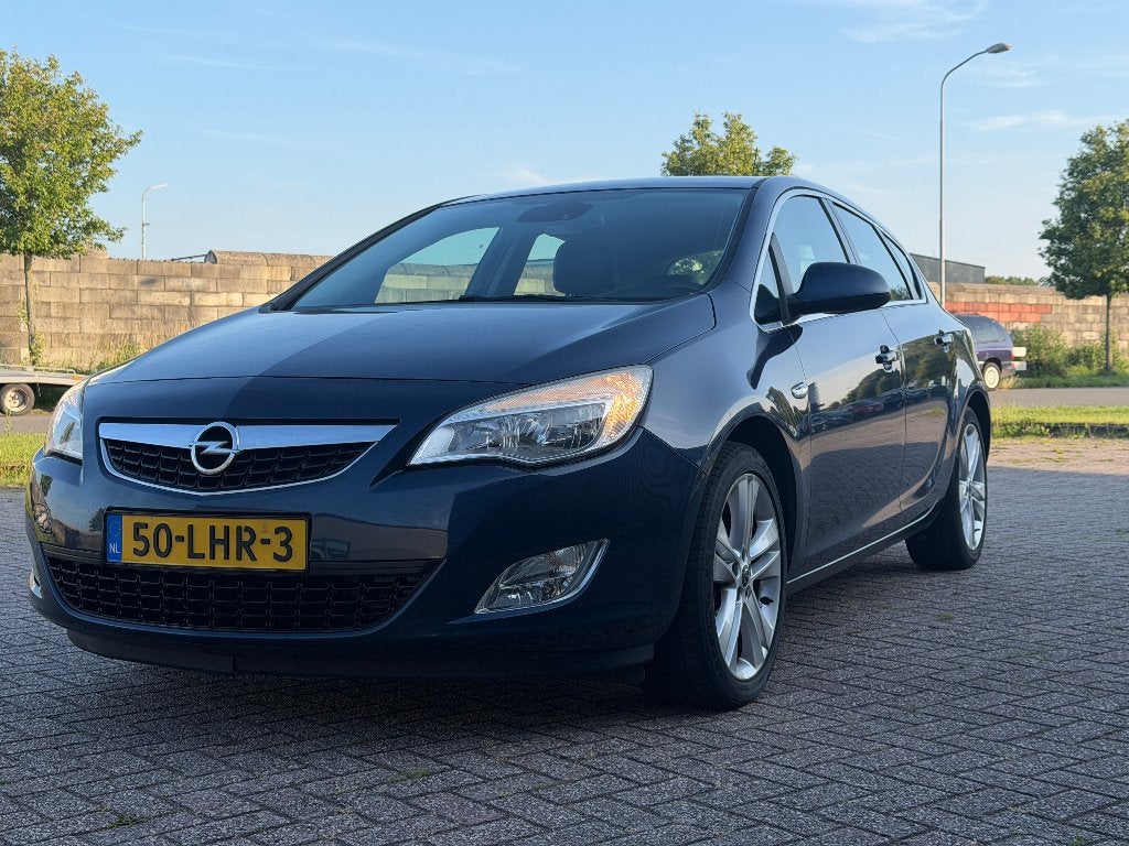 Opel Astra 1.4 Turbo Ecotec 103KW 5-D 2010 Blauw, Auto's, Voorwielaandrijving, 680 kg, 4 cilinders, Blauw