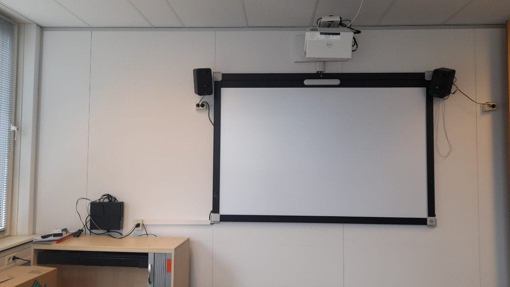 digibord-gratis op te halen, Gebruikt, 50 Hz, 100 cm of meer, Ophalen