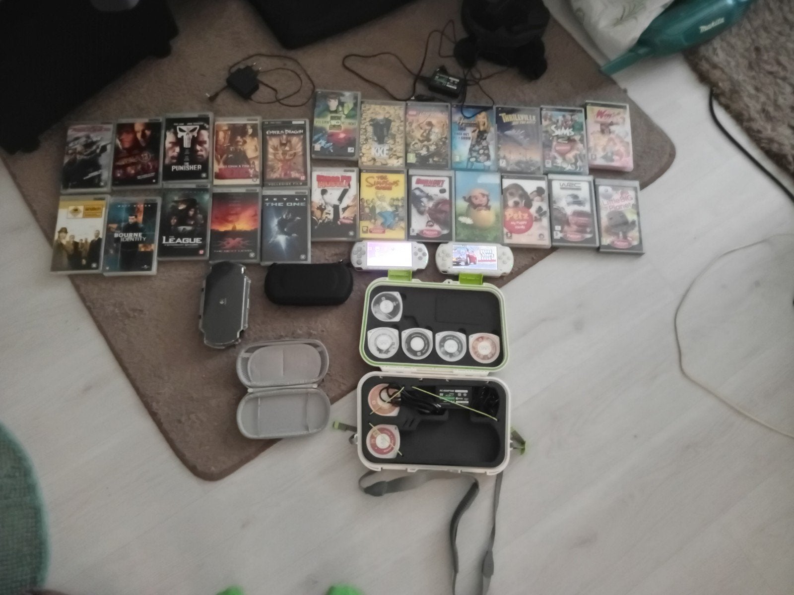 Psp 1 wit en 1 grijze, Ophalen