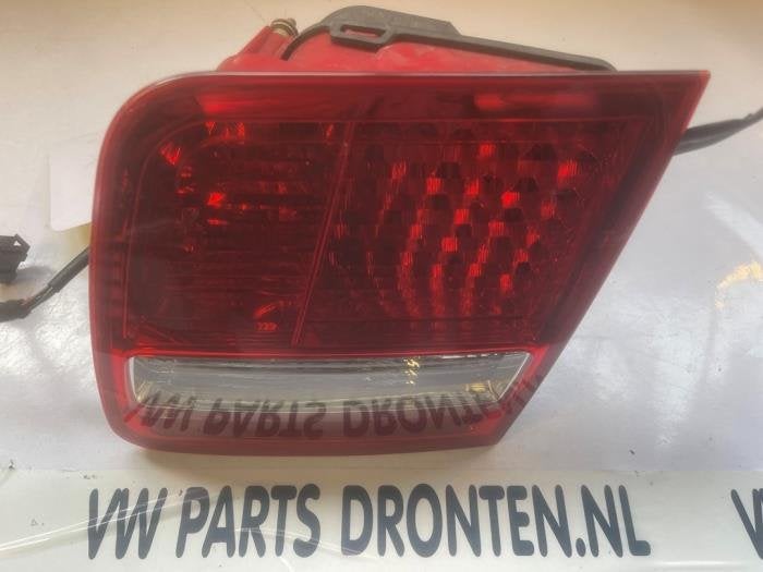 Achterlicht rechts van een Audi A8, Gebruikt, -, Verzenden, -
