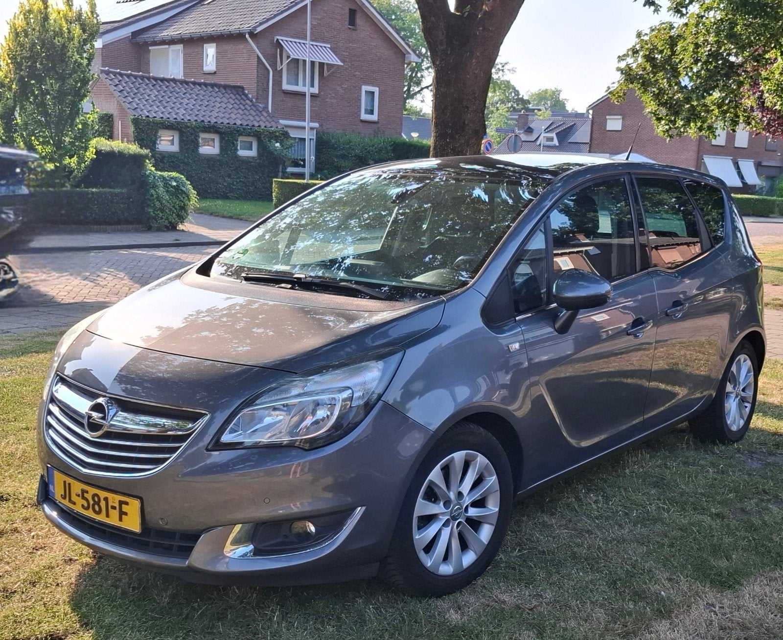 Opel Meriva Cosmo 1.4 Turbo 2015 Grijs metallic, Auto's, Voorwielaandrijving, 4 cilinders, Handgeschakeld, Particulier