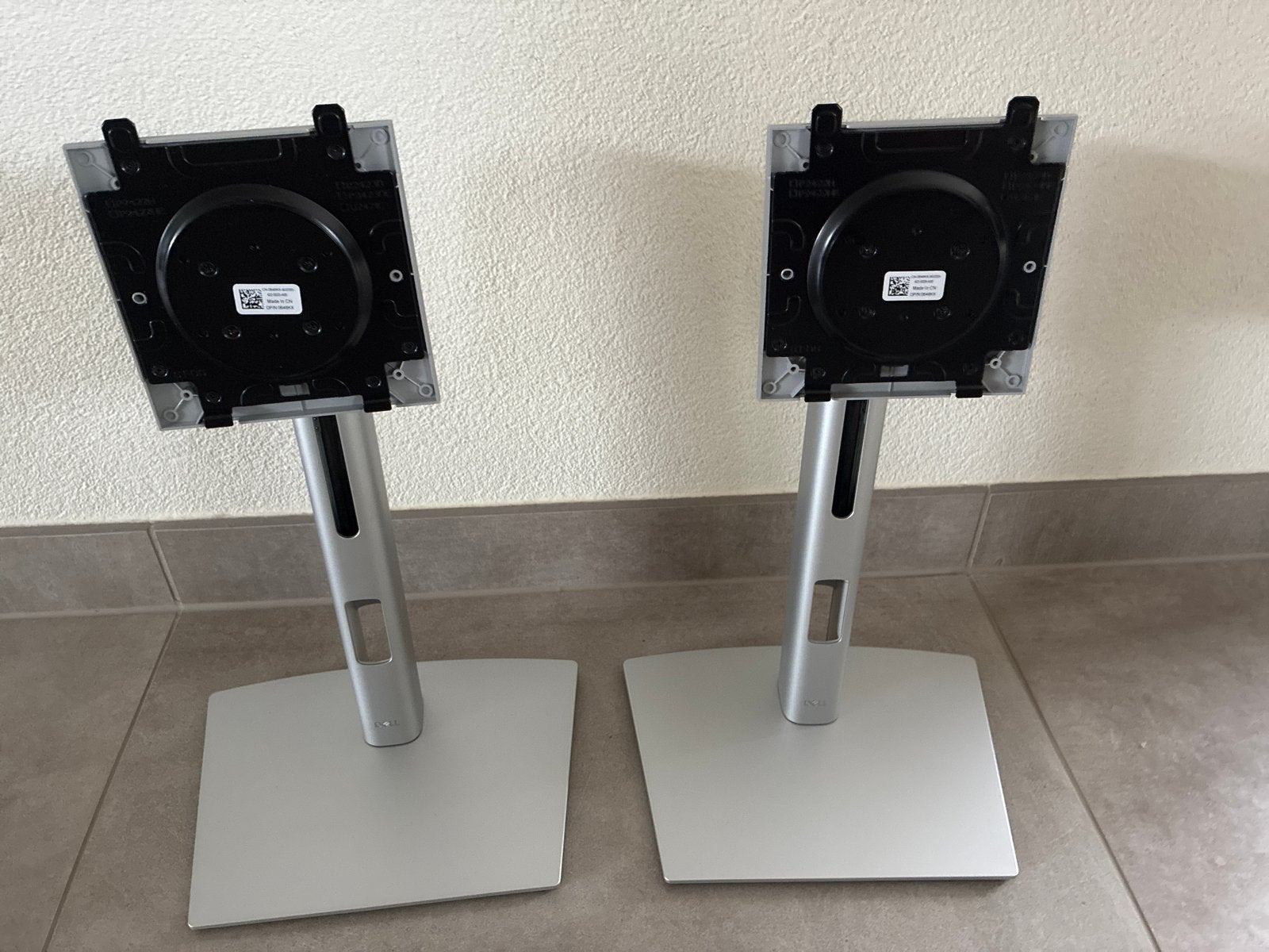 2 Dell beeldscherm standaard voor P2422H(E), P2423D, U2421E, Computers en Software, Monitoren, Nieuw, In hoogte verstelbaar, Ophalen