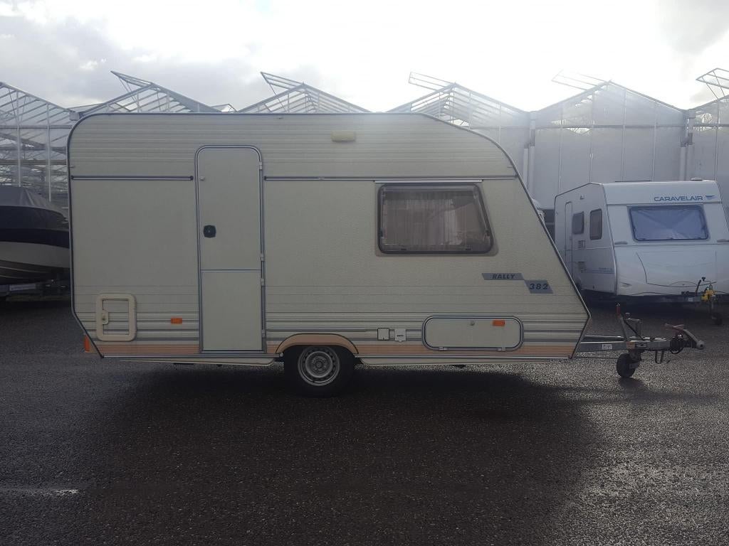 Homecar Caravan 1995 Compleet – Klaar voor Vakantie, Home-car, Rondzit, Kachel, Omvormbare zithoek