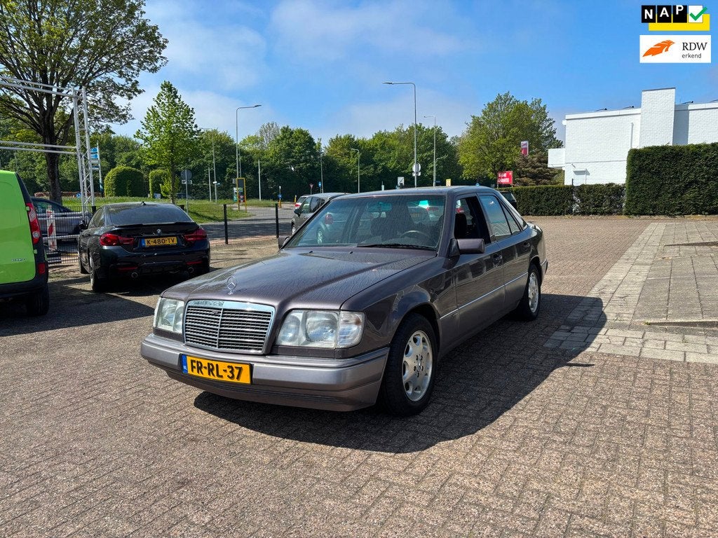 Mercedes-Benz 200-500 (W124) 300 D, Auto's, Automaat, Gebruikt, 2996 cc, Origineel Nederlands