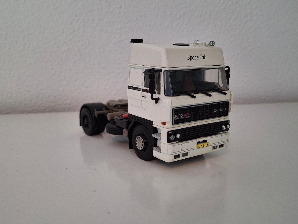 ​DAF 3600 Spacecab 4x2 wit WSi 1/50 Nieuwstaat, Ophalen of Verzenden, Nieuw, Bus of Vrachtwagen, Wsi