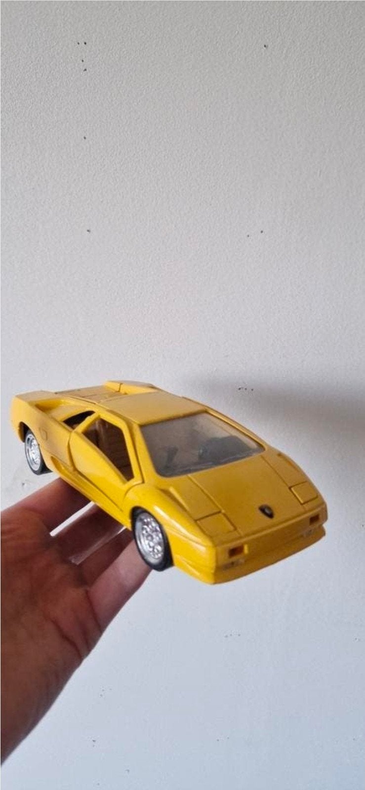 Lamborghini diablo 1:24, Ophalen of Verzenden, Zo goed als nieuw, Bburago