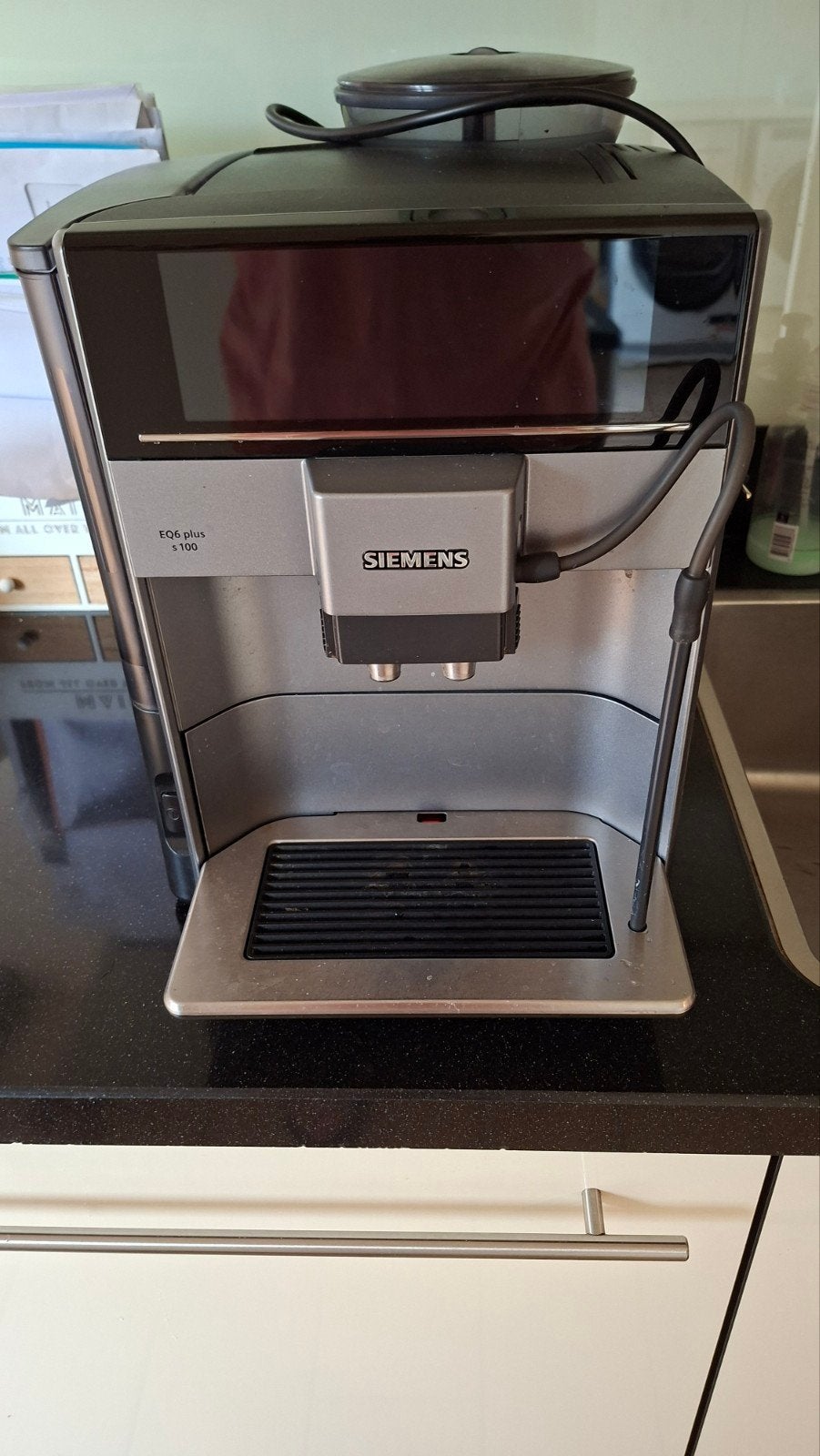 Siemens eq6 plus s100 koffiemachine, Ophalen, Afneembaar waterreservoir, Zo goed als nieuw, Combi
