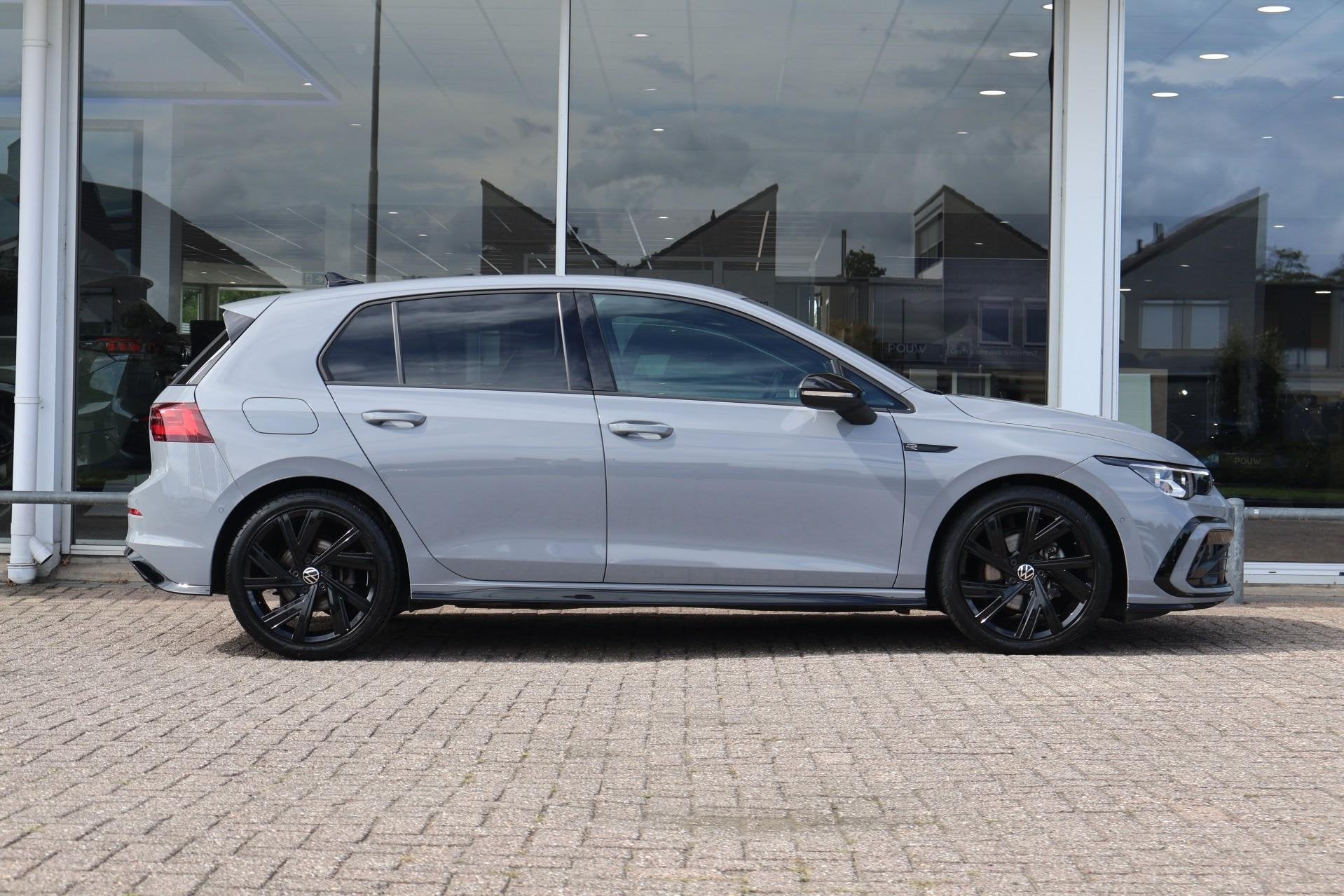 Volkswagen Golf 1.5 eTSI 150pk DSG R-Line | Adaptive Cruise, Auto's, Volkswagen, 12 maanden, Stof, 4 cilinders, Automatische klimaatregeling