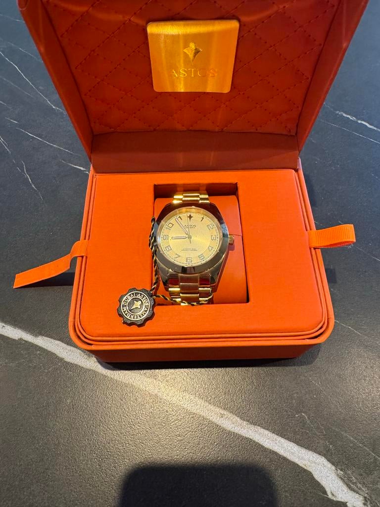 Astos Dubai Horloge Goud, Overige merken, Polshorloge, Nieuw, Ophalen of Verzenden