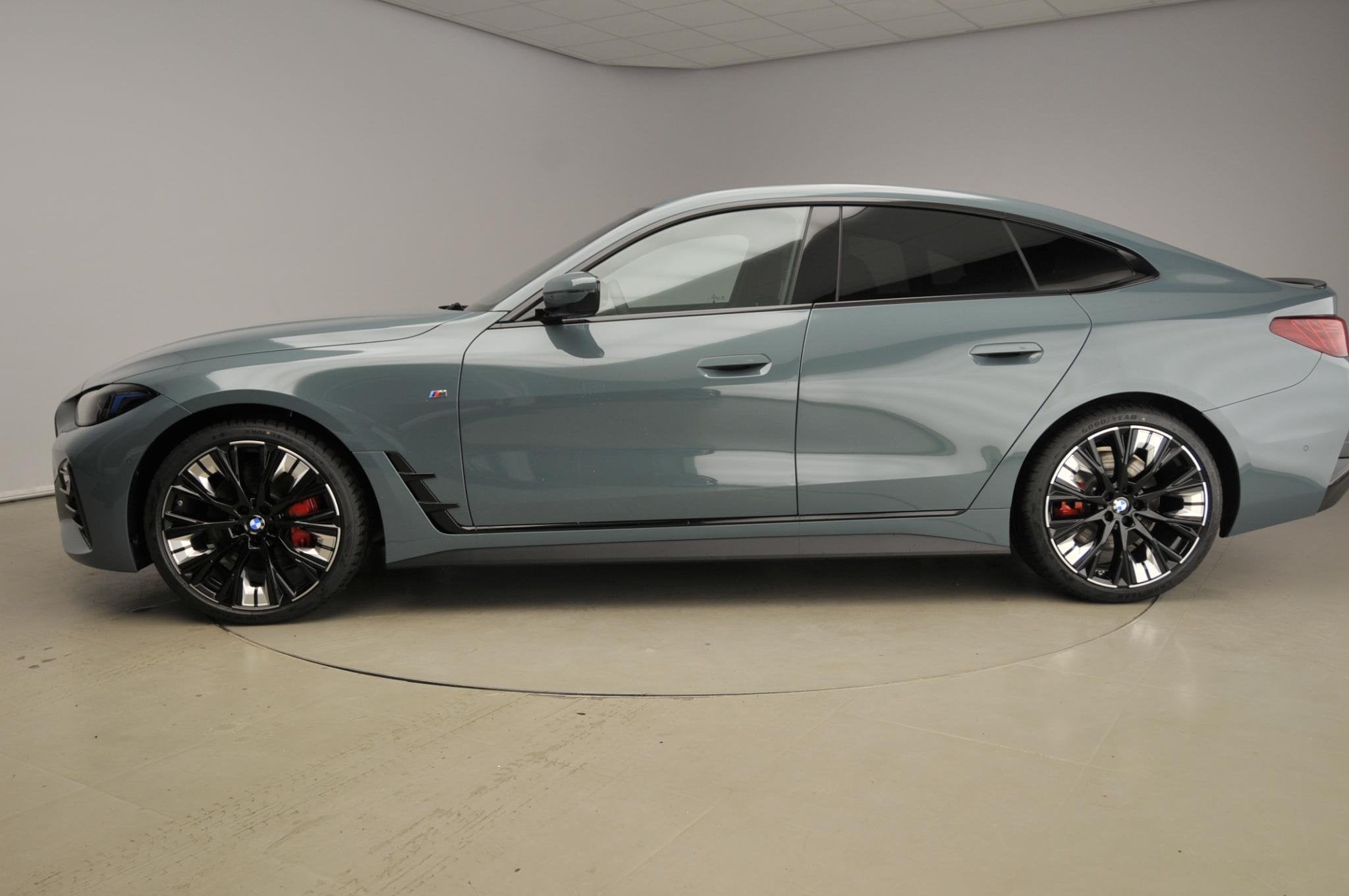 BMW 4 Serie Gran Coupé 420i | M Sportpakket Pro | Schuif-/k, Auto's, 1998 cc, Euro 6, Met garantie (alle), Automatische klimaatregeling