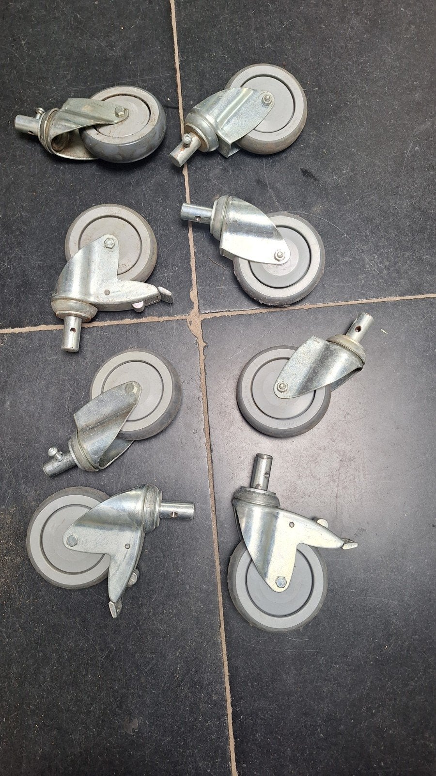 Set van 8 zwenkwielen 3 met rem., Ophalen of Verzenden, Gebruikt