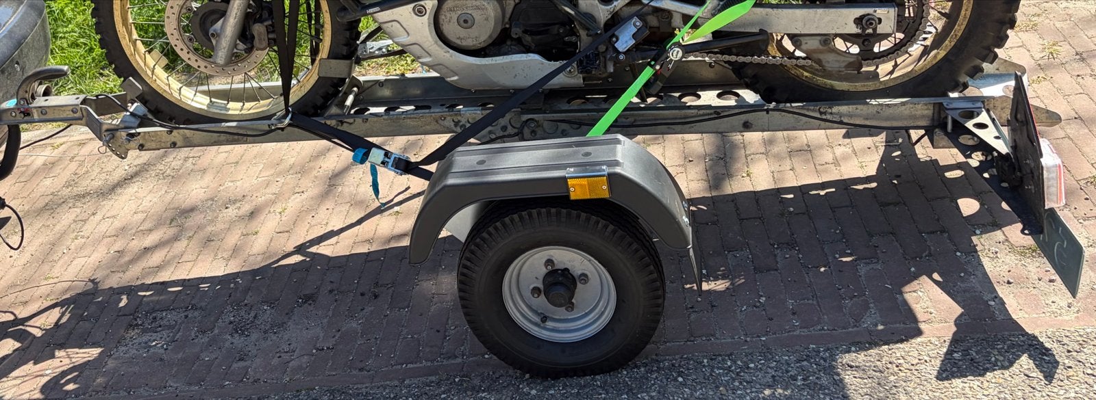Te huur - Motolug opvouwbare motortrailer, Ophalen