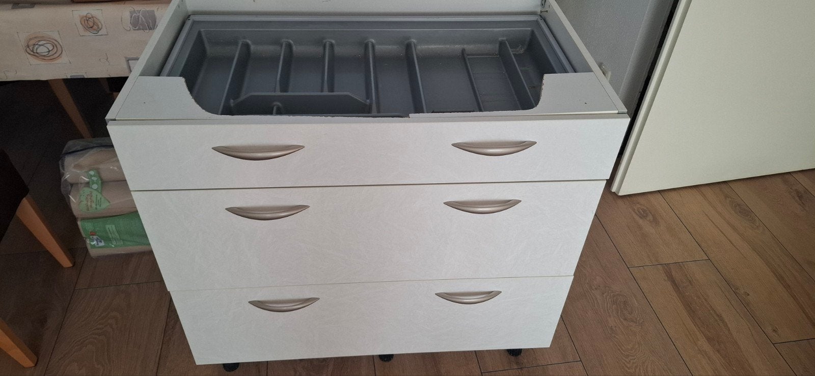 Ladekast met besteklade - Wit, 3 laden, Ophalen, Overige materialen, Gebruikt, Modern, functioneel
