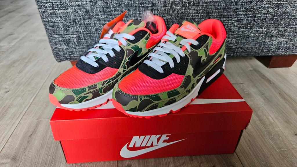 Nike Air Max 90 SP Reverse Duck Camo - Maat 43, Kleding | Heren, Schoenen, Nieuw, Sneakers of Gympen, Overige kleuren, Ophalen of Verzenden