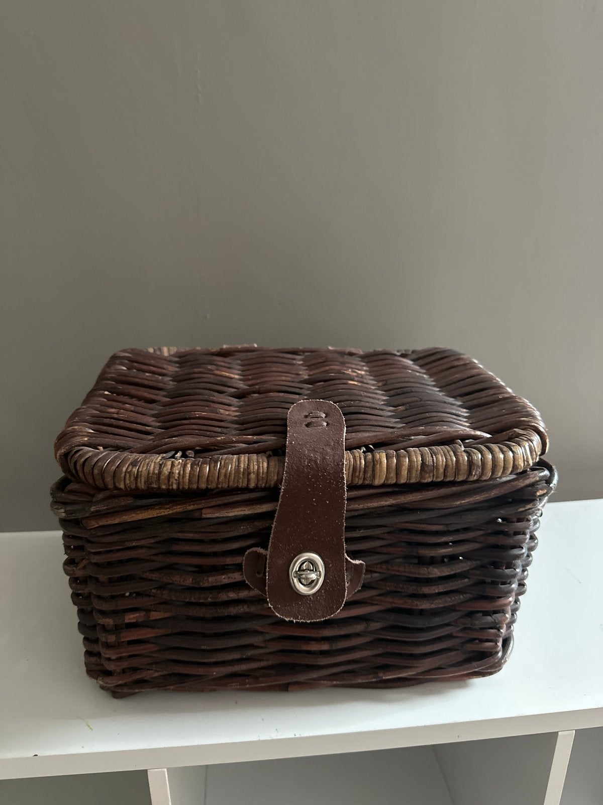 Vintage rieten mand met lederen sluiting, Fietsen en Brommers, Ophalen, Gebruikt