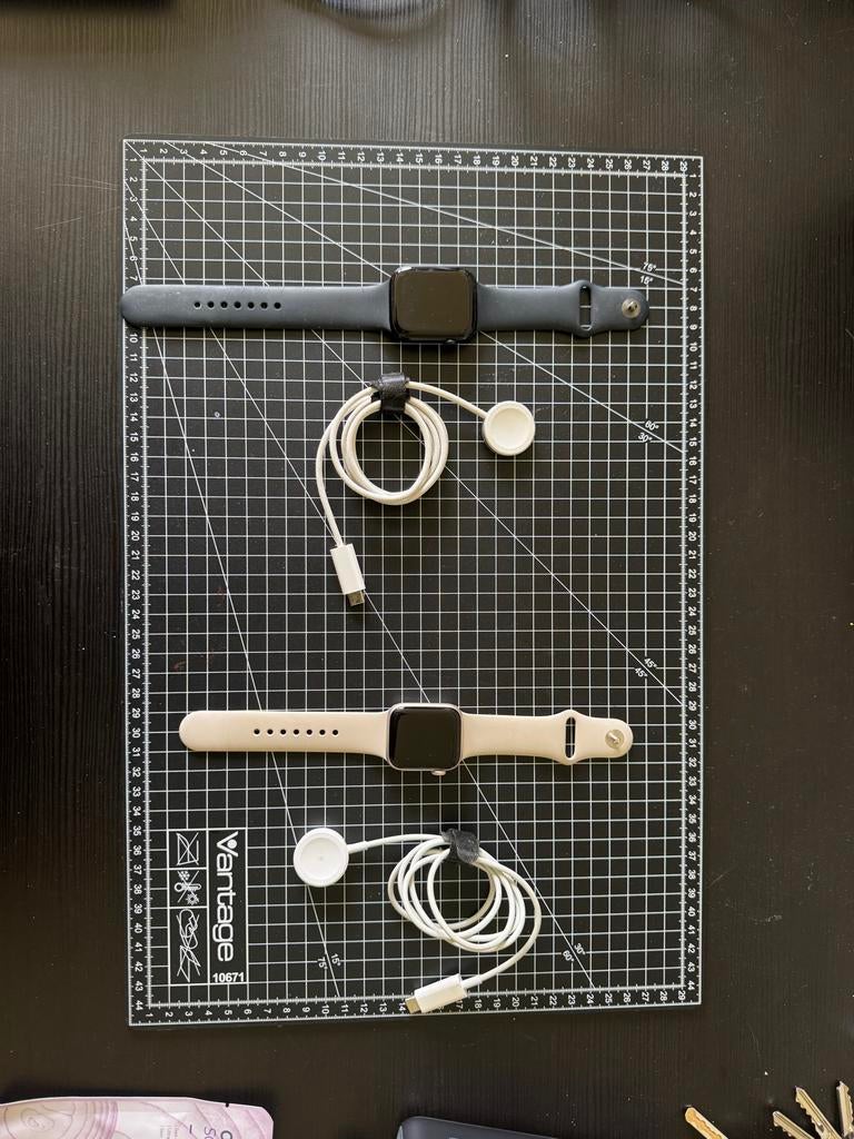 Apple Watch Series 9 en SE, Ophalen of Verzenden, Gebruikt, Grijs, IOS