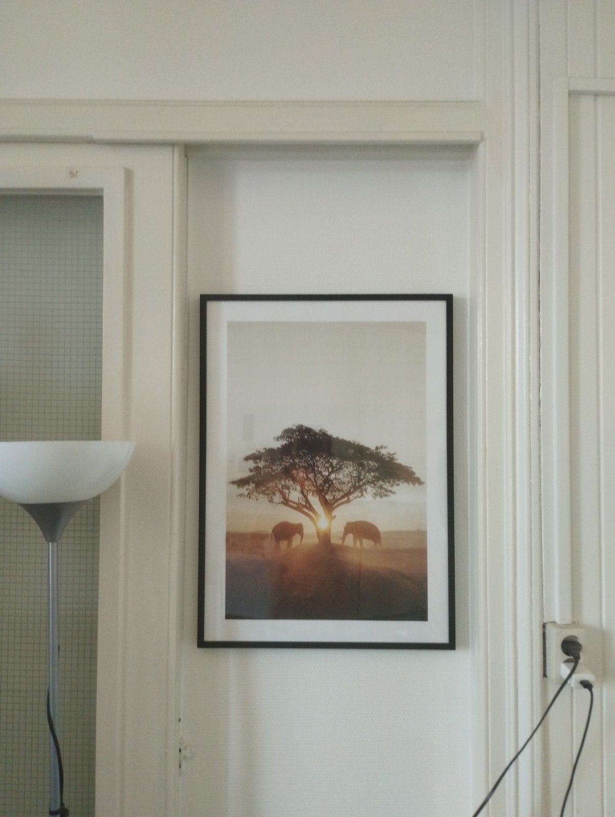 Schilderij met esoterische olifanten bij zonsondergang, Papier/karton, Ophalen of Verzenden, Dieren, Print