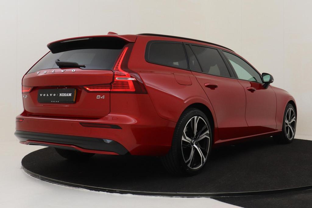 Volvo V60 B4 (M-HYBRID) PLUS DARK -GEVENT.LEDER|CAMERA|TREKH, Auto's, Volvo, 12 maanden, Euro 6, 4 cilinders, 1634 kg
