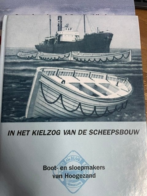 In het kielzog van de scheepsbouw, Verzamelen, Ophalen of Verzenden, Zo goed als nieuw, Motorboot of Zeilboot, Boek of Tijdschrift