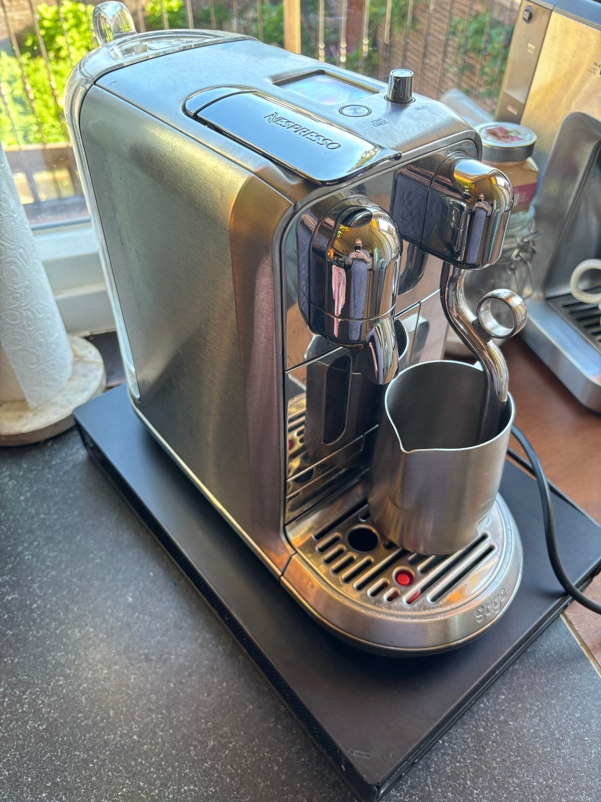 Nespresso Sage Creatista Plus - Espresso Machine, Espresso apparaat, Ophalen of Verzenden, Zo goed als nieuw, 1 kopje