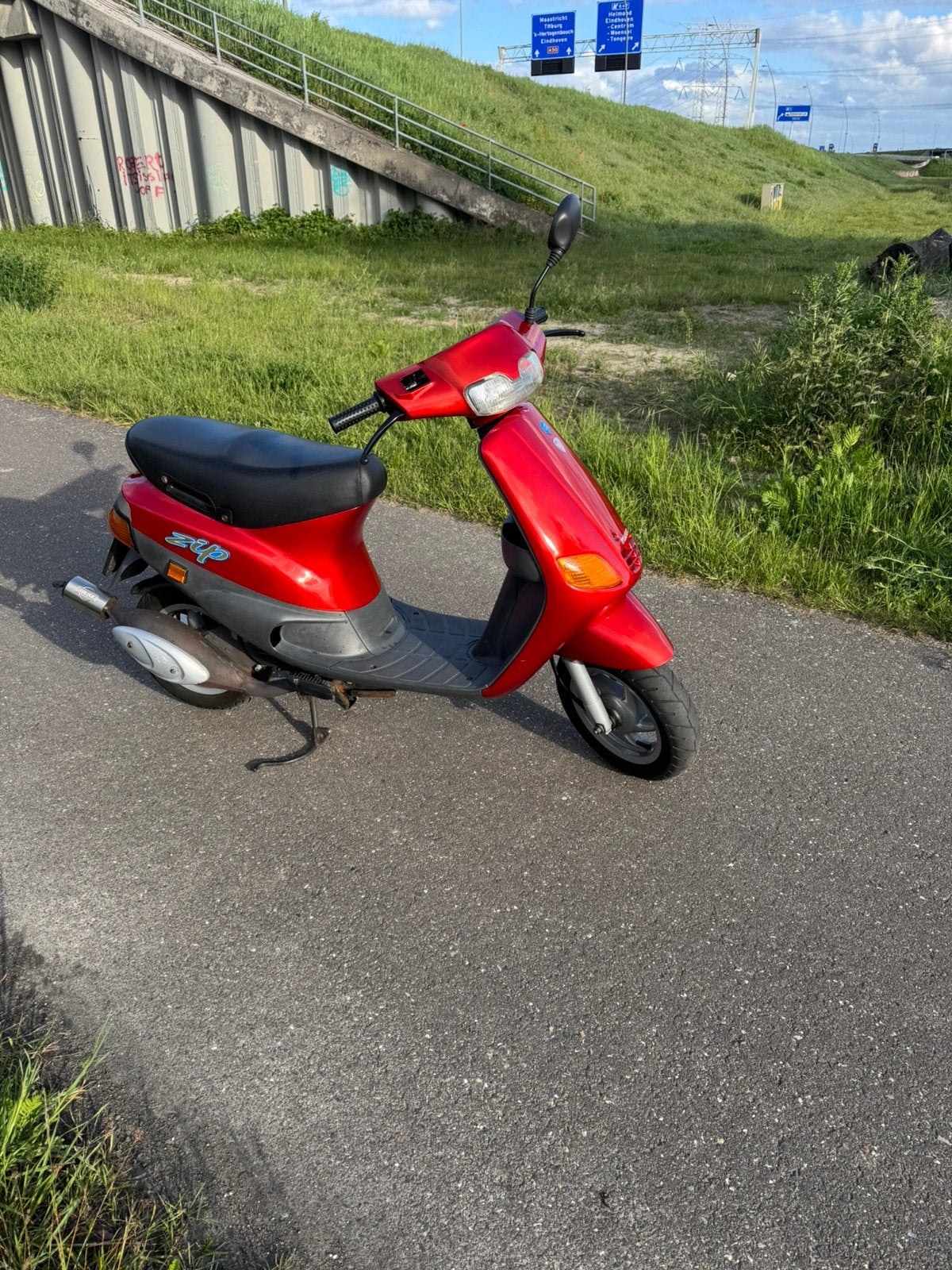 Piaggio zip type, Ophalen, Zo goed als nieuw, Benzine, Zip