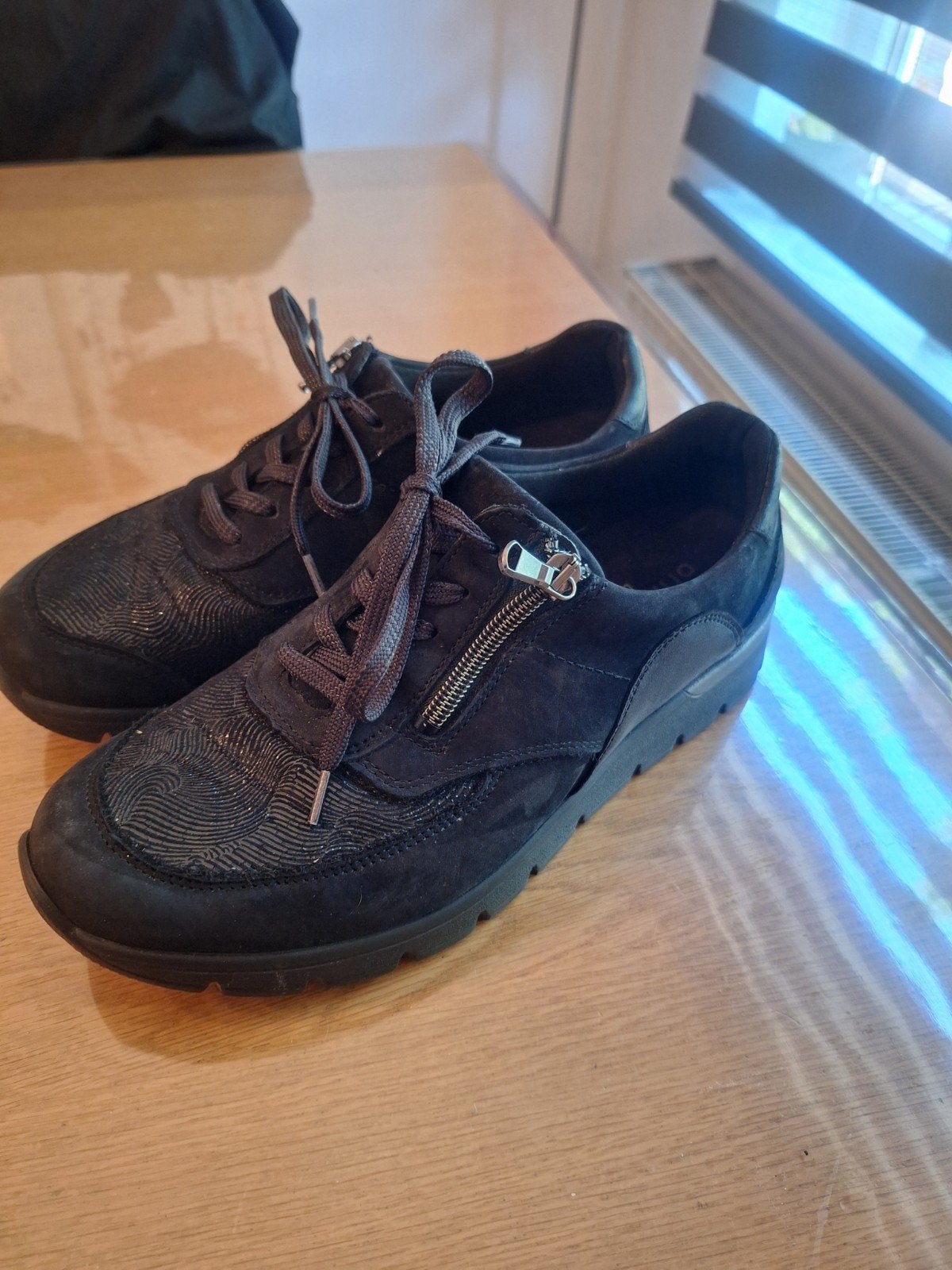 Waldlaüfer dames schoenen breedte maat K schoenmaat 41, Kleding | Dames, Schoenen, Waldlaüfer, Zwart, Ophalen of Verzenden, Sneakers of Gympen