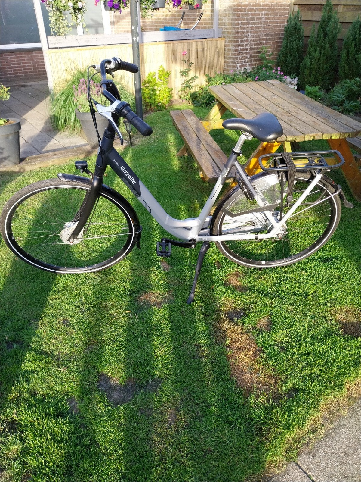 Damesfiets, Zo goed als nieuw, 0 zitjes, Gazelle, 56 cm of meer