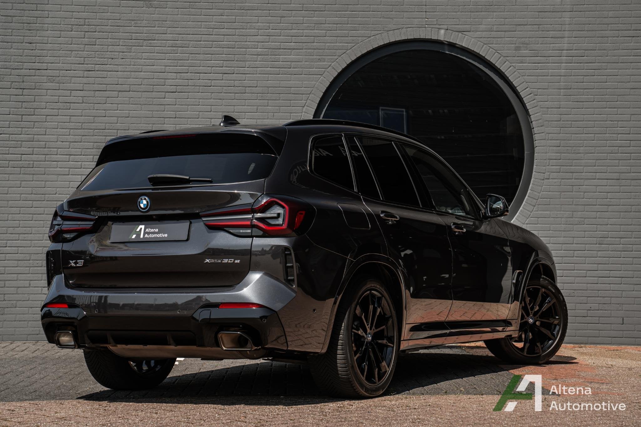 BMW X3 xDrive30e M-sport, BTW, M-sport stoel, panorama dak,, Gebruikt, 4 cilinders, Bedrijf, Vierwielaandrijving