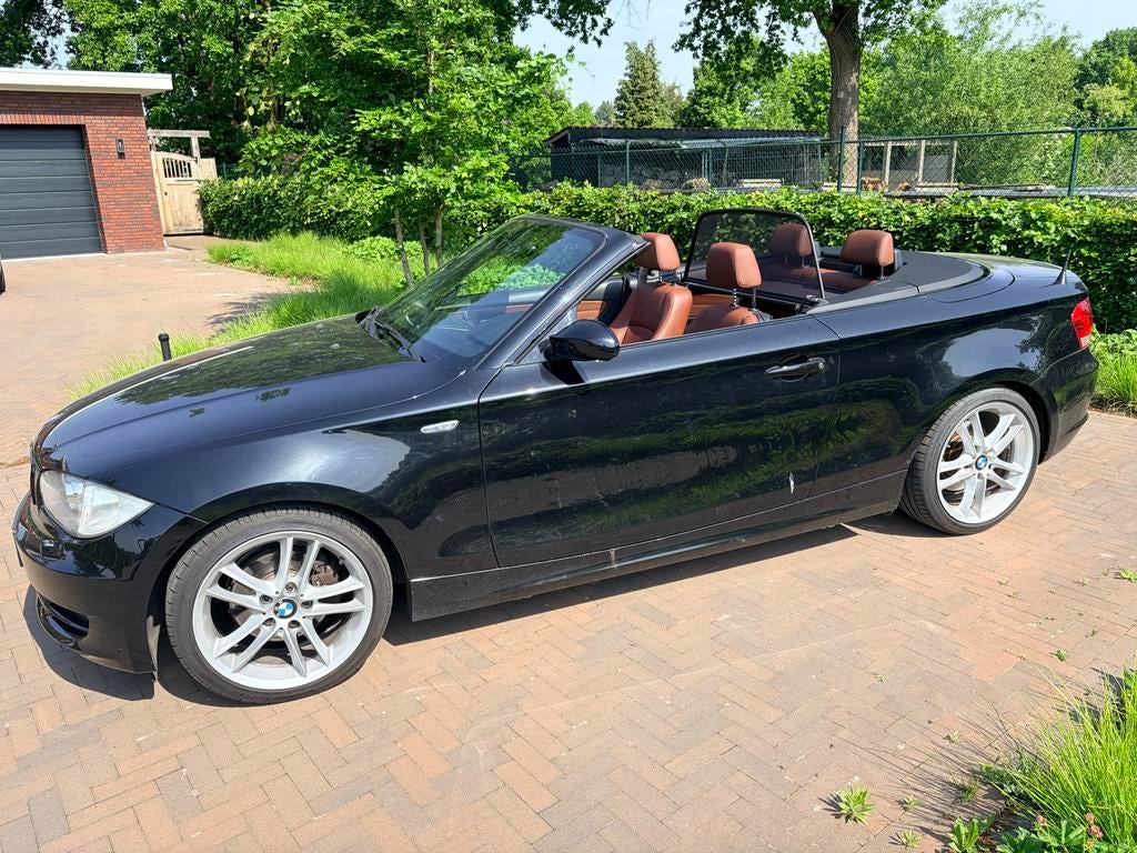 BMW 1-Serie 2.0 120I Cabrio 2008 Zwart, 1-Serie, 1995 cc, 4 cilinders, Cabriolet