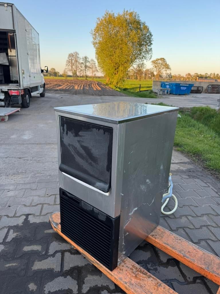 Hoshizaki KM-35A ijsblokjesmachine, Zakelijke goederen, Ophalen of Verzenden