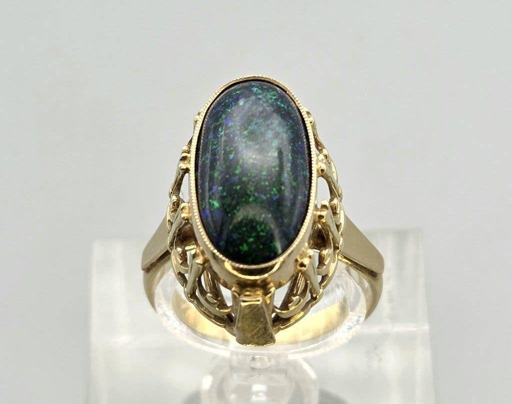 Gouden Vintage ring prachtig groen edelsteen opaal., Sieraden, Tassen en Uiterlijk, Ophalen, Nieuw, 17 tot 18, Dame
