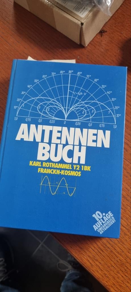 Antennen Buch - Karl Rothammel (10e editie), Boeken, Techniek, Gelezen, Elektrotechniek, Ophalen of Verzenden