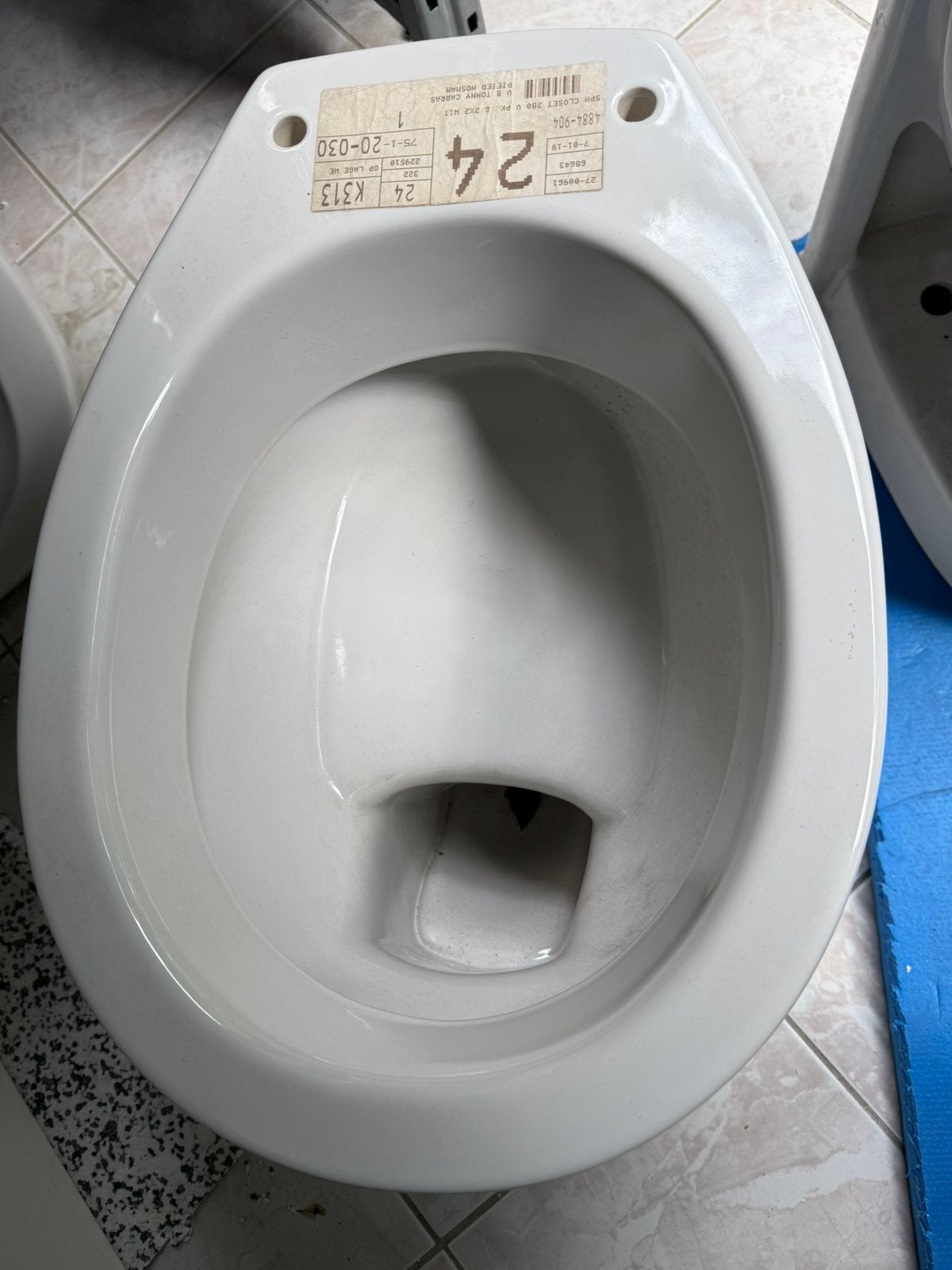 Sphinx staand closet, Ophalen, Nieuw, Toilet